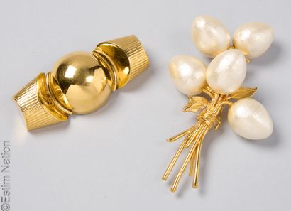 JACKY DE G, FERRE
Gilded metal and mother-of-pearl...