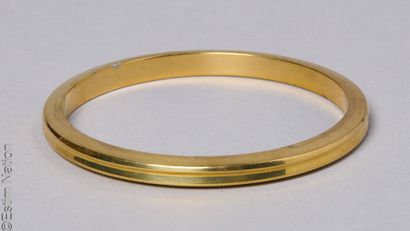 BRACELET 
Bracelet jonc en bronze doré à...