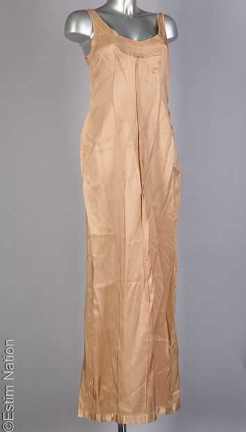 MAISON MARTIN MARGIELA X H&M (2012), ANONYME
ROBE...