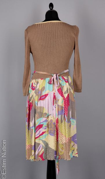 M MISSONI
DRESS consisting of a taupe cotton...