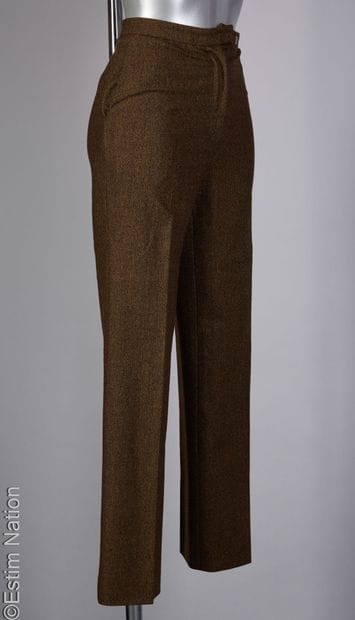 KENZO CIRCA 1990/95
TWO PANTALON: the first...