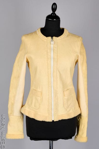 CHANEL IDENTIFICATION CIRCA 2005
VESTE en...