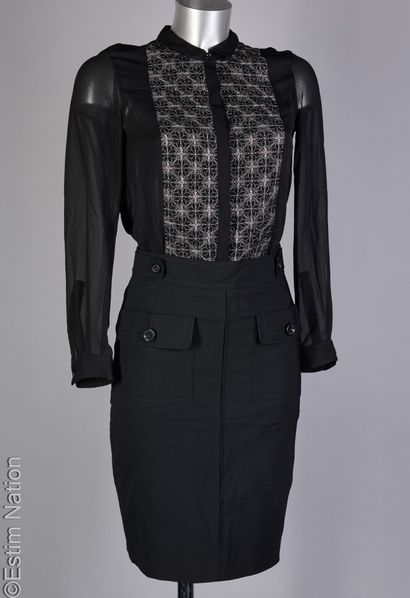 BUI DE BARBARA BUI, THE KOOPLES
JUPE en crêpe...