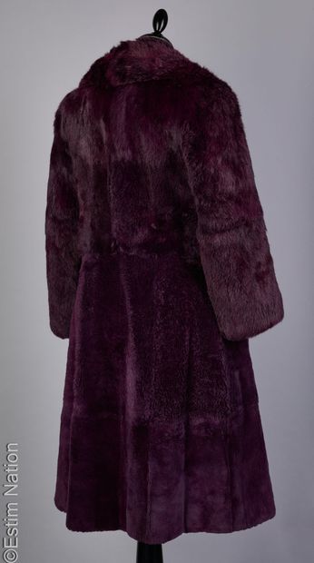 DIOR BOUTIQUE VINTAGE FUR
Coat in glossy...