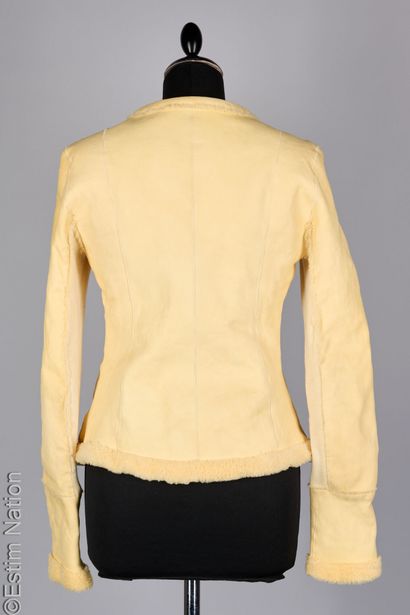 CHANEL IDENTIFICATION CIRCA 2005
VESTE en...