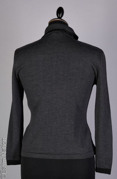 CHANEL (COLLECTION FALL 2003)
COURT POLO...