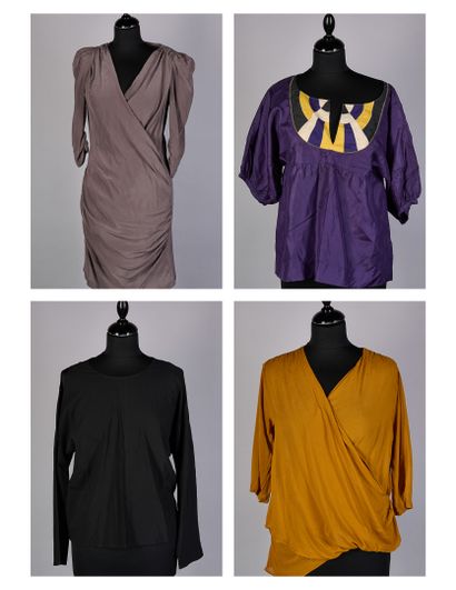 MAJE, BA&SH, THE KOOPLES
ROBE croisée en...