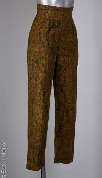 KENZO CIRCA 1990/95
TWO PANTALON: the first...