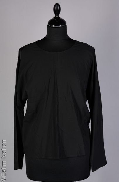 MAJE, BA&SH, THE KOOPLES
ROBE croisée en...