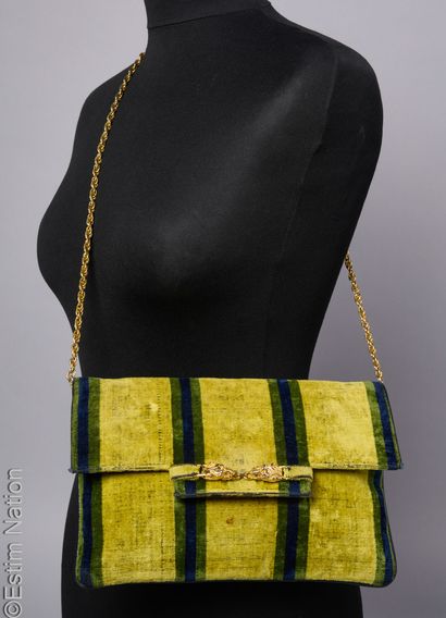 ANONYMOUS
BESACE in thick tapestry-like velvet...