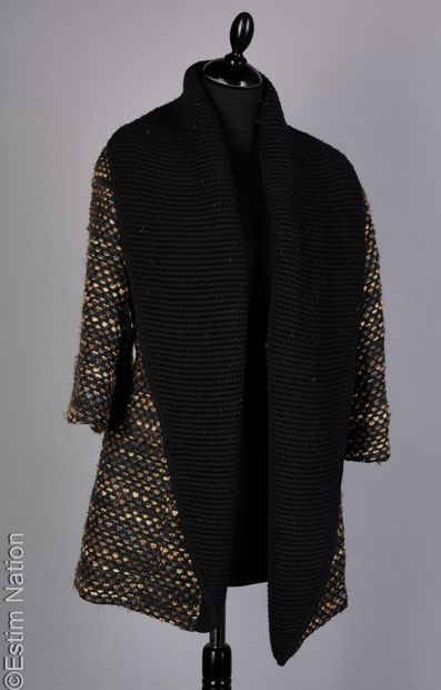 ARMANI COLLEZIONI
CARDIGAN en tweed de laine,...