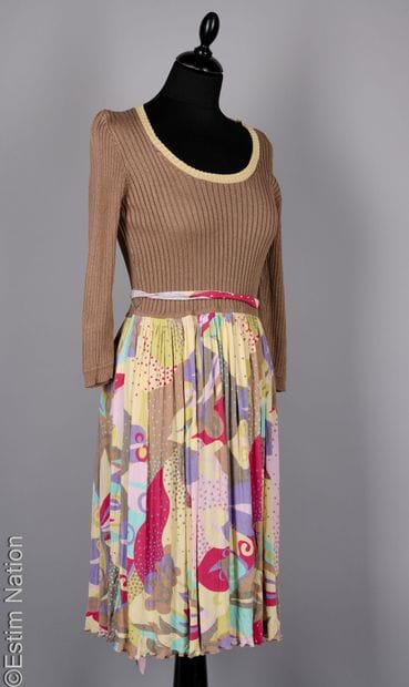 M MISSONI
DRESS consisting of a taupe cotton...