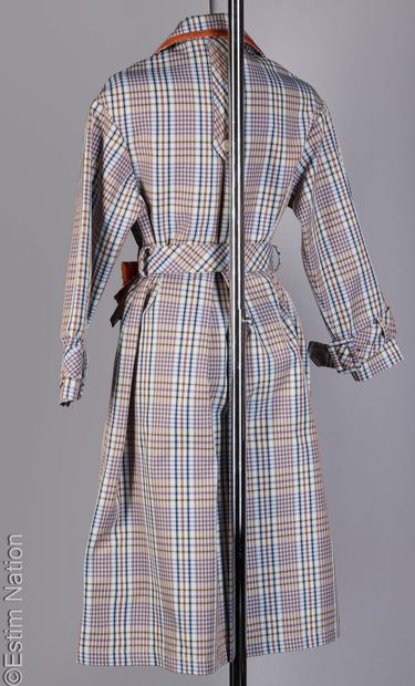 EXQUISE
TRENCH COAT en polyester façonné...