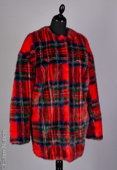 JAKKE
Coat in tartan faux fur, hooks, two...