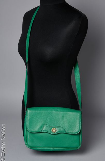 JACQUES ESTEREL VINTAGE
SAC en cuir grainé...