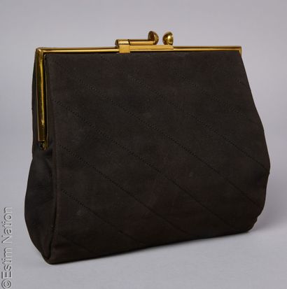 ANONYME VINTAGE
TROIS PETITS SACS noirs :...