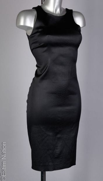 MAJE
Close-fitting dress in black satin stretch...
