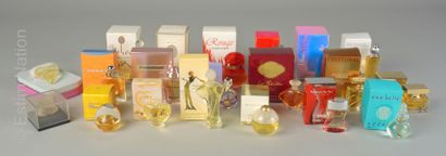 FLACONS MINIATURES 
Ensemble de flacons miniatures...