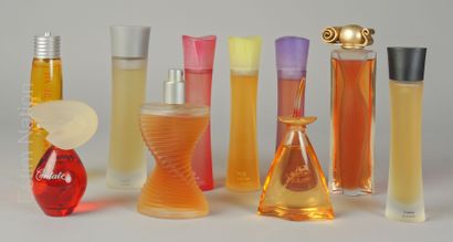FLACONS DE PARFUM - DIVERS 
Ensemble de flacons...