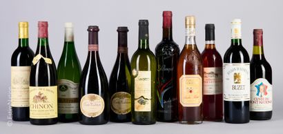 DIVERS
25 bouteilles : 2 Montlouis 1990 Sec,...
