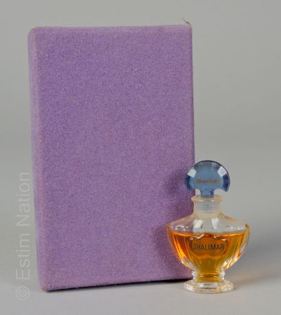 FLACON DE PARFUM - GUERLAIN
GUERLAIN PARIS
Shalimar
Dans...