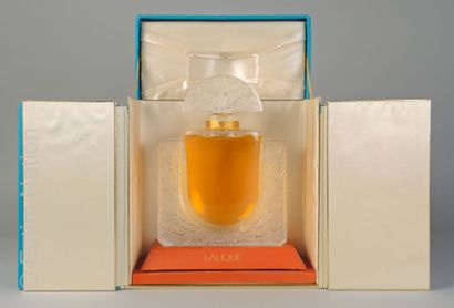 FLACON DE PARFUM - LALIQUE 
LALIQUE PARFUMS
Lalique...