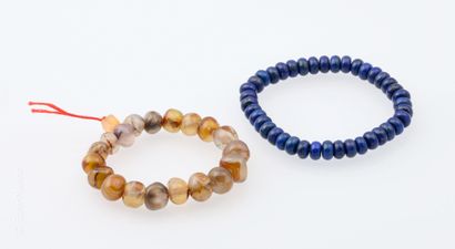 BRACELETS PIERRES DURES
Deux bracelets extensibles...