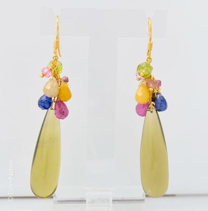 BOUCLES D'OREILLES 