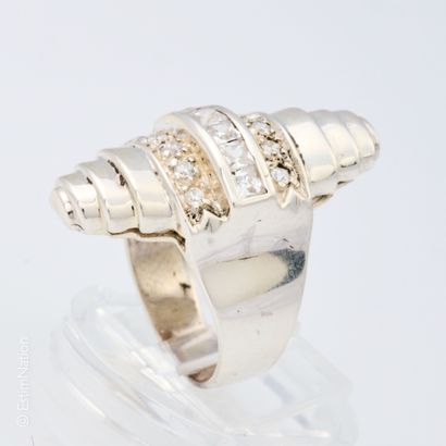 LOT DE BAGUES 
Lot de trois bagues en argent...