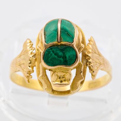 BAGUE OR MOTIF EGYPIEN EN PIERRE DECORATIVE...