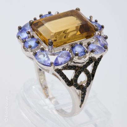 BAGUE CITRINE ET TANZANITES 
Bague en argent...