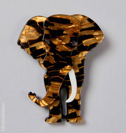 ANONYMOUS
An elephant in bronze-brown resin....