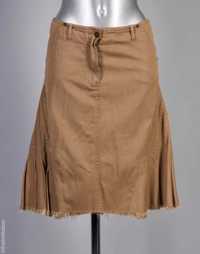 PAULE KA, ISABEL MARANT, PLEIN SUD
DEUX ROBES...