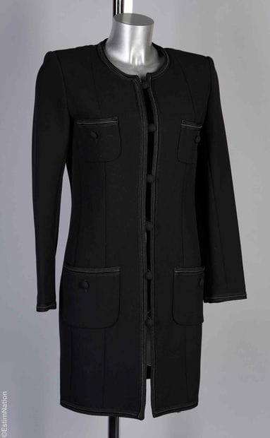 LBK LOUBAROK
Black wool coat, satin braid,...