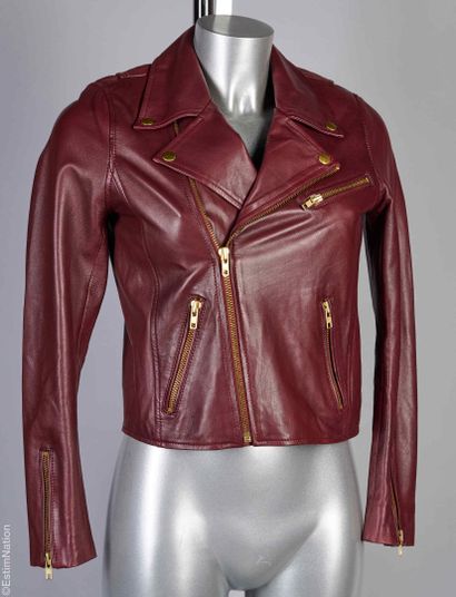 MAJE
COURT PERFECTO en agneau lie de vin,...