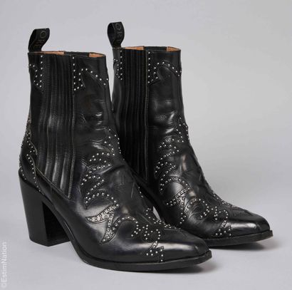 SARTORE
PAIRE DE BOTTINES d'inspiration santiags...