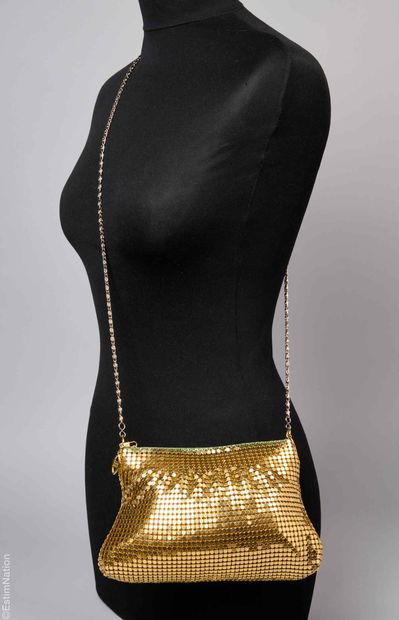ANONYME VINTAGE
DEUX SACS recouverts de cotte...