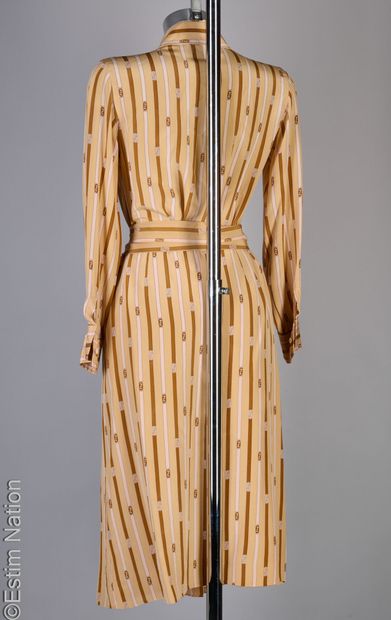 SALVATORE FERRAGAMO VINTAGE
ENSEMBLE en soie...