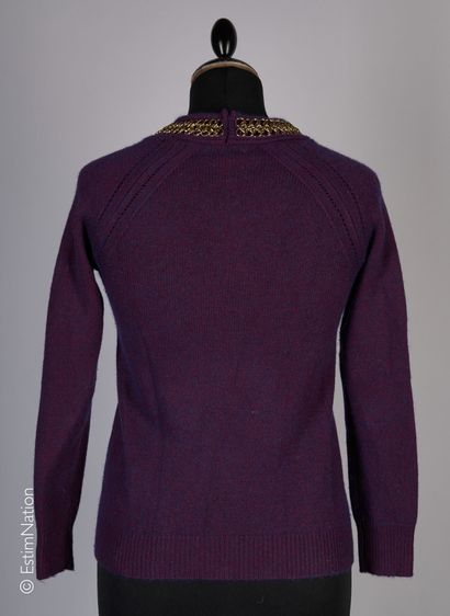 BURBERRY
Purple wool and cashmere knit PULL,...