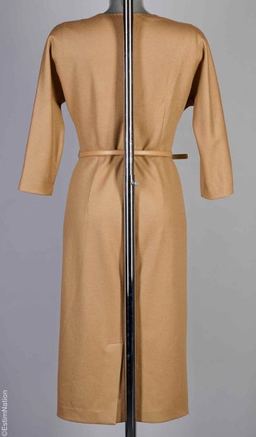 MAX MARA
ROBE en probablement laine et cachemire...