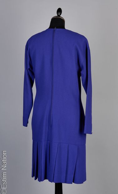CHRISTIAN DIOR BOUTIQUE PAR GIANFRANCO FERRE
ROBE...