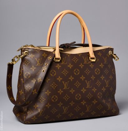 LOUIS VUITTON (2016)
SAC 