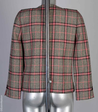 PIERRE CARDIN FIN 1990
VESTE en laine façonnée...