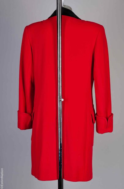 KL BY KARL LAGERFELD FIN 1990
MANTEAU en...