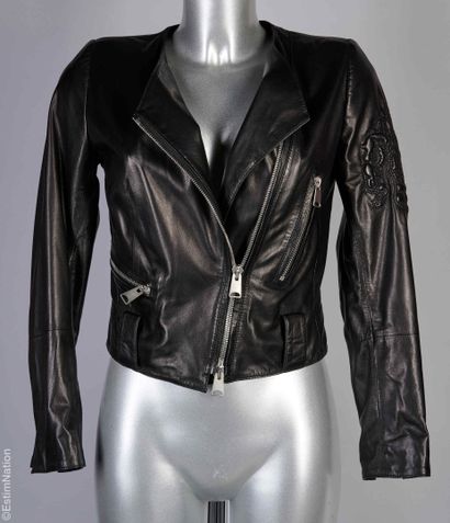 SYLVIE SCHIMMEL
COURT PERFECTO en agneau...