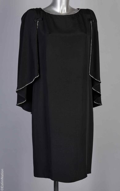 PIERRE CARDIN DEBUT 2000
ROBE DE COCKTAIL...