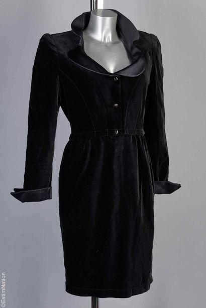 THIERRY MUGLER CIRCA 1981/93
Two-piece black...