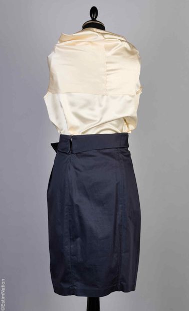 ZORAN, WEBER
Evening top in ivory silk satin...
