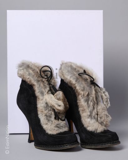 CHRISTIAN DIOR
PAIR OF 