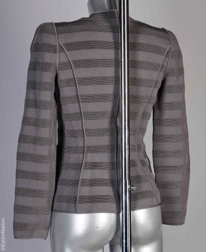 GIORGIO ARMANI (COLLETION FALL 2015)
ENSEMBLE...